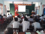 Đ/c Nguyễn Đình Thuyến, Phó Chủ tịch liên minh HTX tỉnh phát biểu khai giảng lớp học tổ chức tại thị trấn Kiến Giang